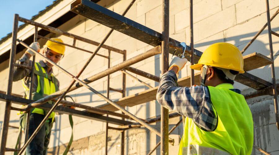 Professional fairlawn roofing services in Forsan, TX